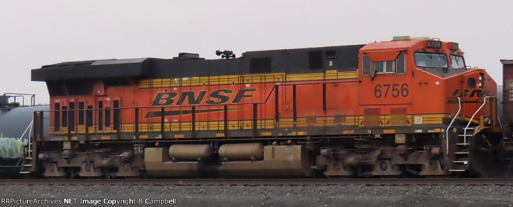 BNSF 6756